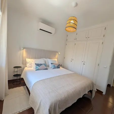 Sunny & Bright 1br In Lagos